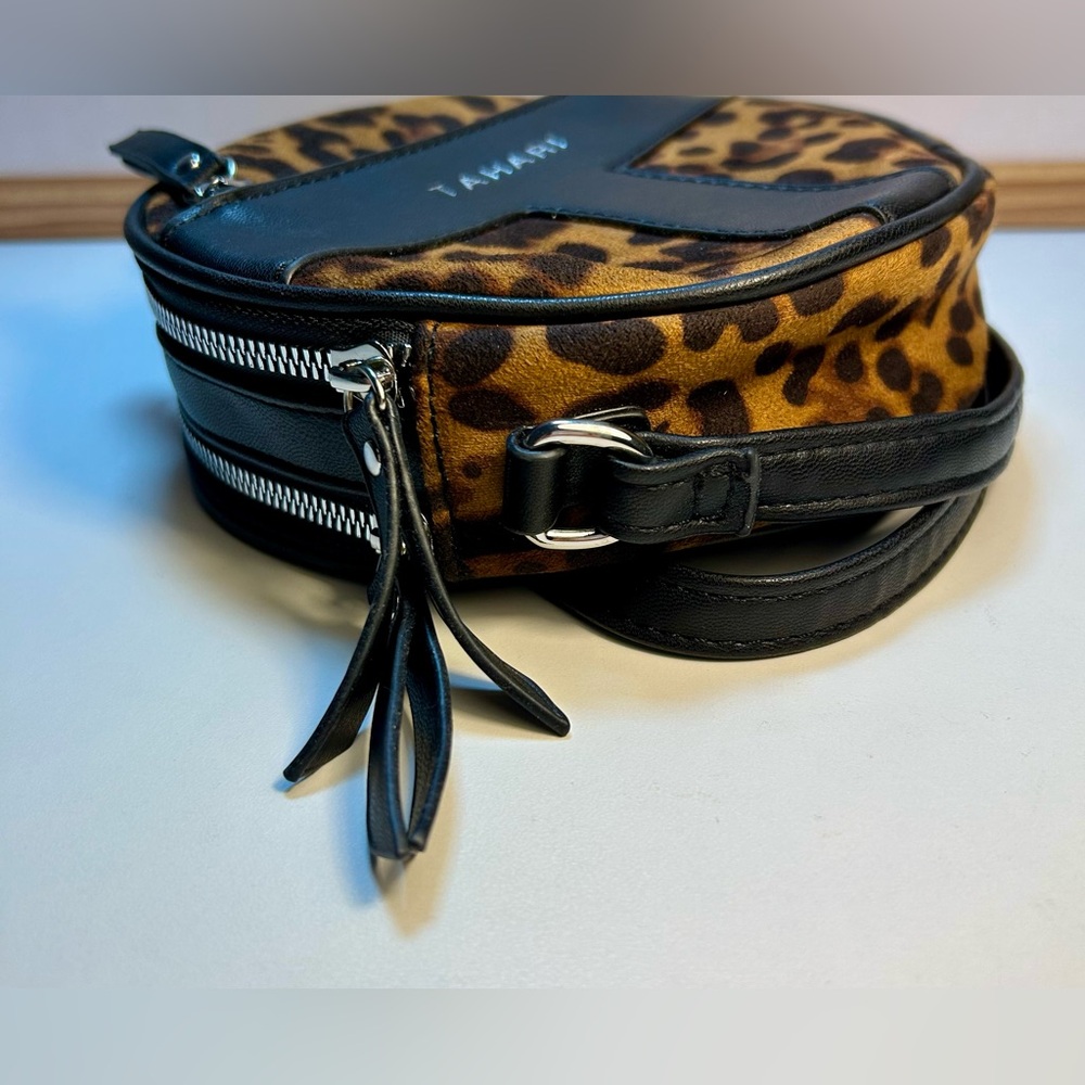 Tahari Leopard Print Crossbody Bag - Picture 8 of 16